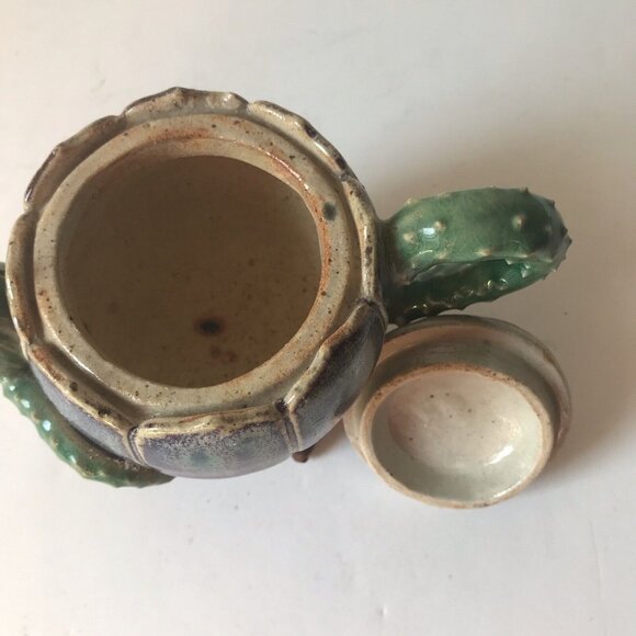 Stoneware art teapot with frog conch shell legs lotus leaf blue green unsigned - Picture 7 of 10